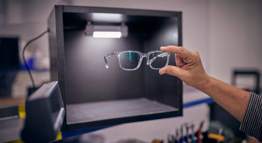 Anti-Reflective Coating on Glasses