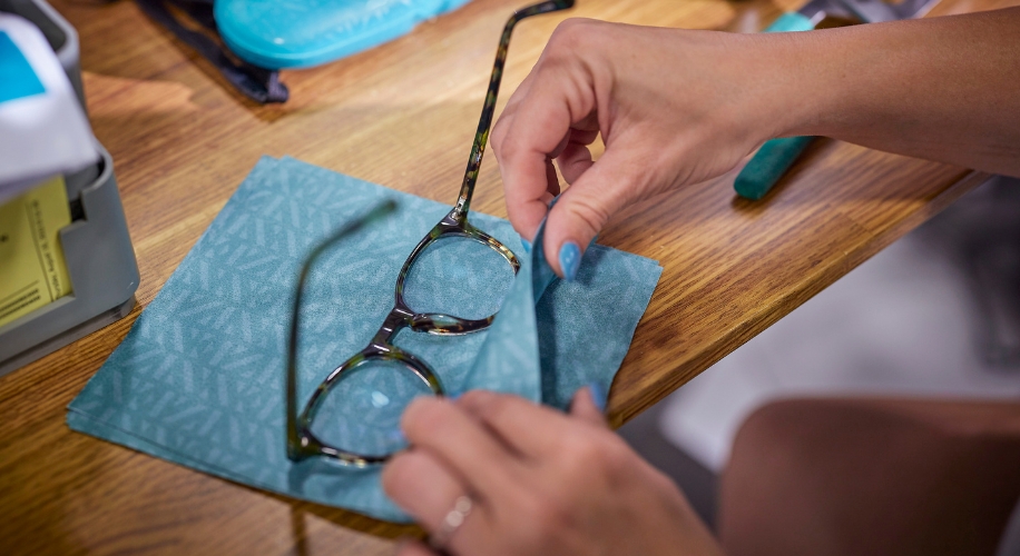 Cleaning and Care Tips for Your Eyeglasses