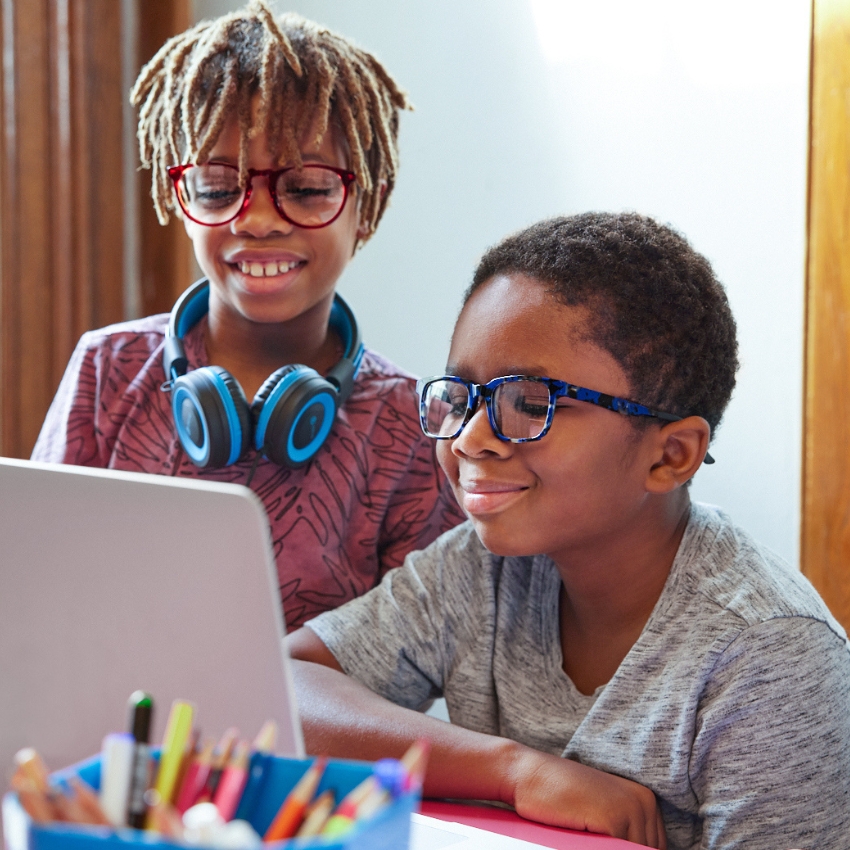 Computer Vision Syndrome: A Comprehensive Guide to Fight Eye Strain