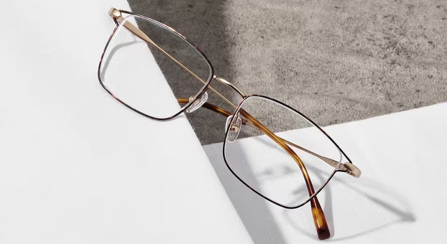 Finding Your Ideal Titanium Eyeglass Frames