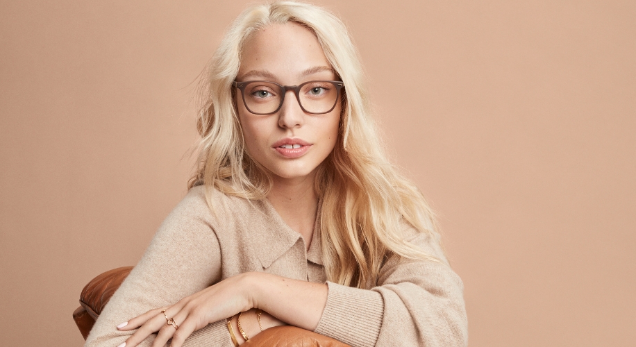 Unveiling the Perfect Frames: Choosing Glasses for Heart-Shaped Faces with Zenni