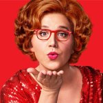 Zenni Takes the Stage with Tootsie: A Broadway-Inspired Eyewear Extravaganza